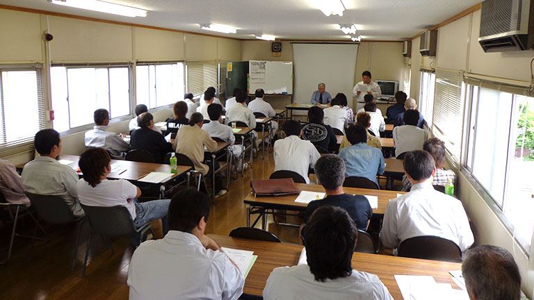 写真:総合研究会