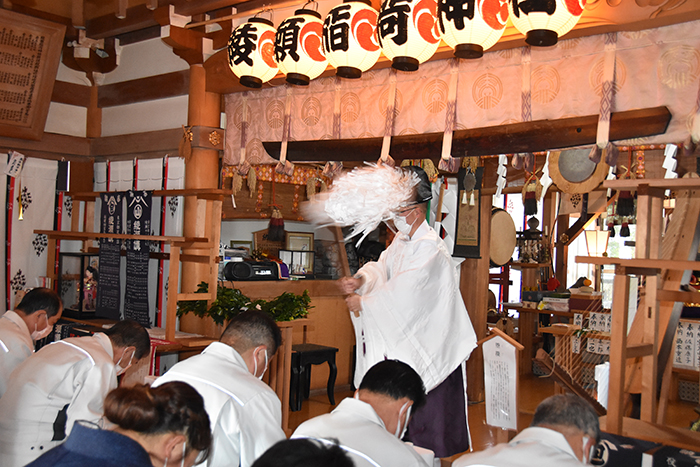 写真:修祓の儀